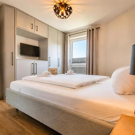 & Apartment
