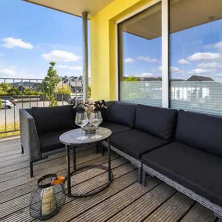 & Apartment *